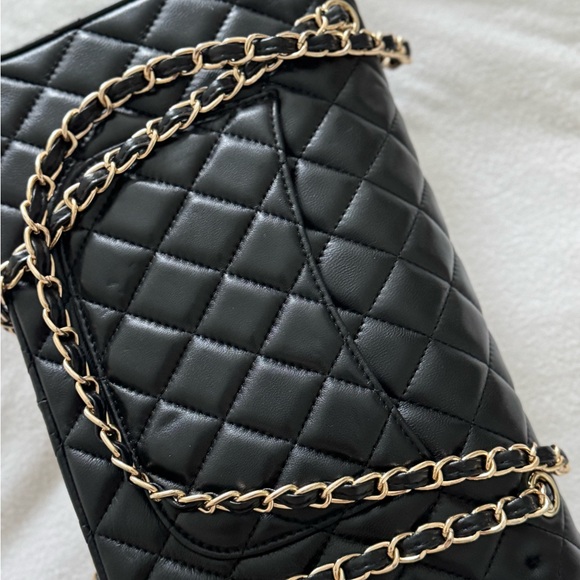Black Jumbo Quilted Leather Chain Bag Sheepskin - Picture 5 of 5